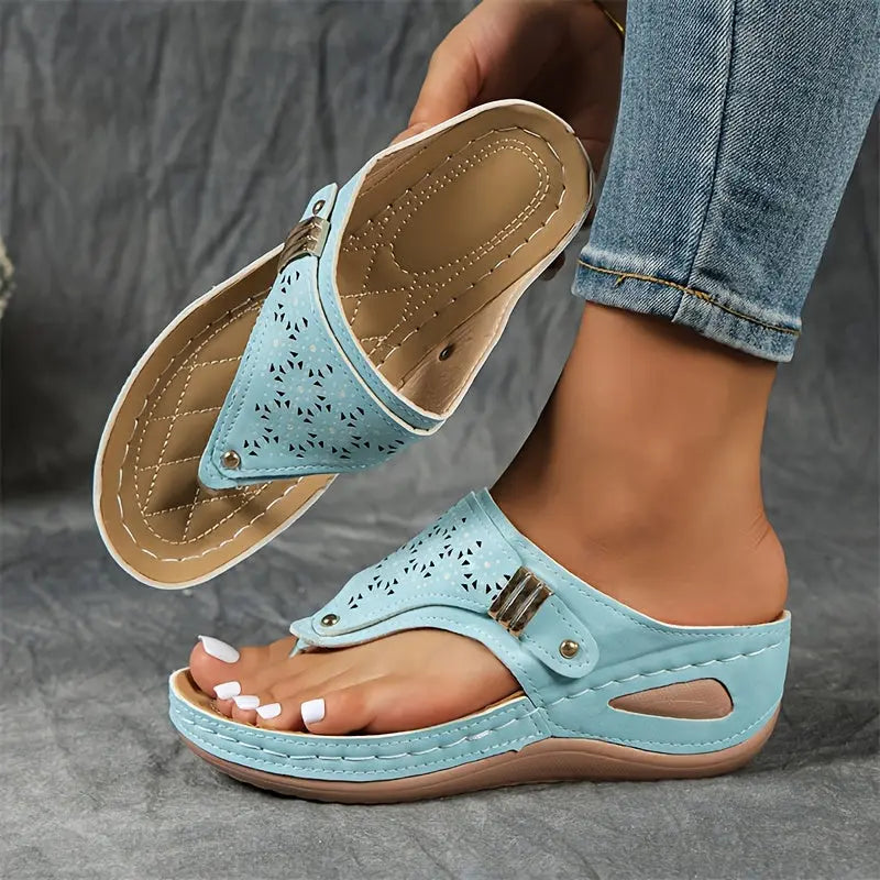 Élodie – Wedge Toe-Post Sandal, view 2