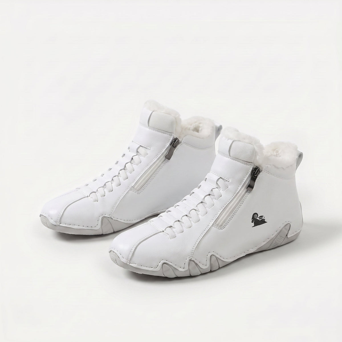 Liv – Fleece-Lined Low Hiking Shoe, view 5