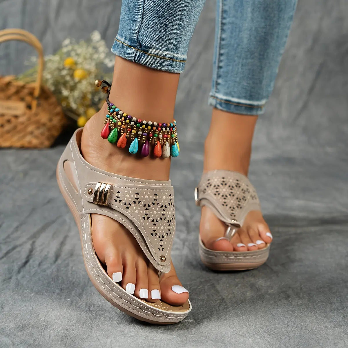 Élodie – Wedge Toe-Post Sandal, view 11